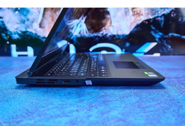 17,3 colos Lenovo Legion Gamer laptop elad