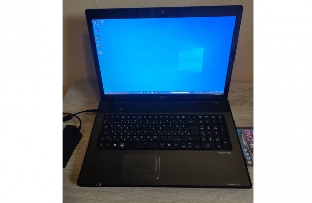 17.5/Laptop/I3./4.Giga/300.HDD/2.Giga Vide/Acer