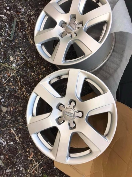 17 Gyari Audi A4 A6 Alufelni garnitura 5x112