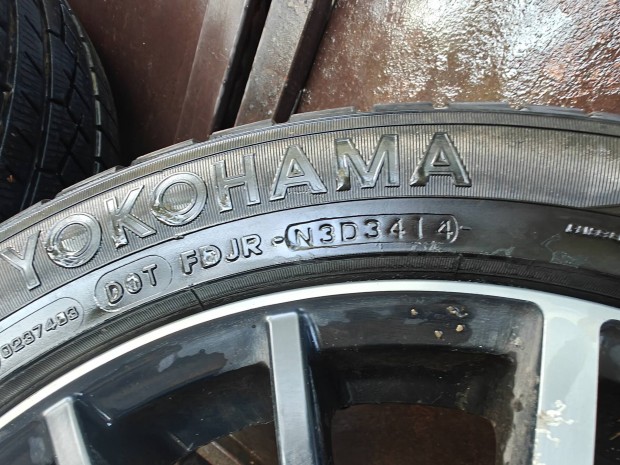 17"Honda alumínium felni téli gumikkal