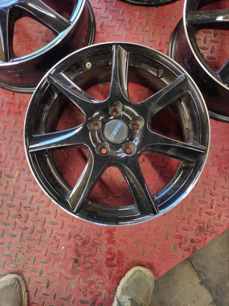 17" 17 5x114,3 alufelni dezent 120eft/4db