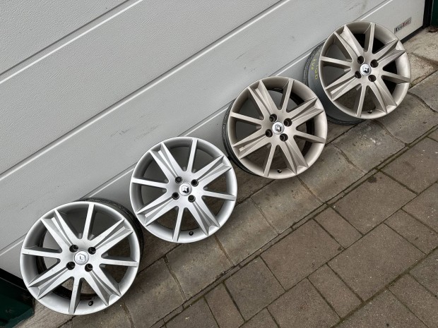 17" 4x100 6,5J ET49 Renault Nervasport alufelni elad!