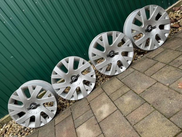 17" 4x108 6,5J ET26 Citroen C4 "Resolfen" alufelni elad! Gumival is!