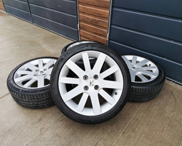 17" 4x108 Peugeot 207 "Hockenheim" gy�ri alufelni szett ny�rigumikkal