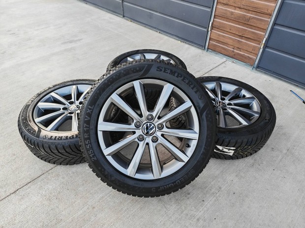 17" 5x112 antracit VW "Merano" Passat B8 alufelni szett j gumikkal!