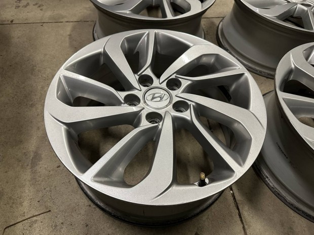 17" 5x114,3 Hyundai Kia alufelni gumival is! Suzuki, Mazda, Honda