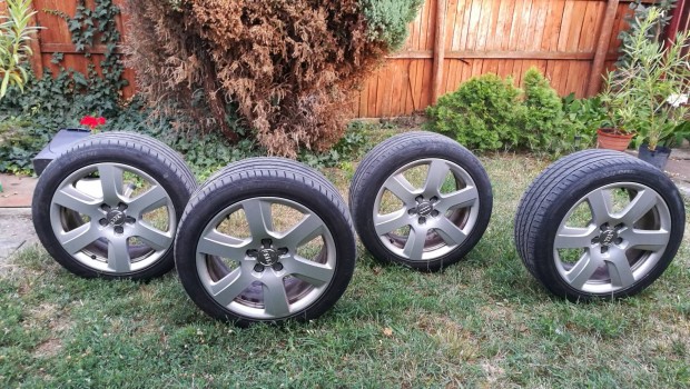 17" Audi gyári alu garnitúra Laufenn nyárigumikkal (57,1 és 66.5)