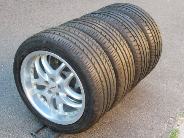 17" Dezent alufelni 5x100 VW Audi Skoda Seat felni 235/45R17 nyrigumi