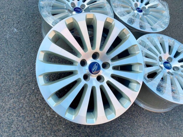 17" Ford CNC feljtott gyri alufelni 5x108 Focus Mondeo C-max felni