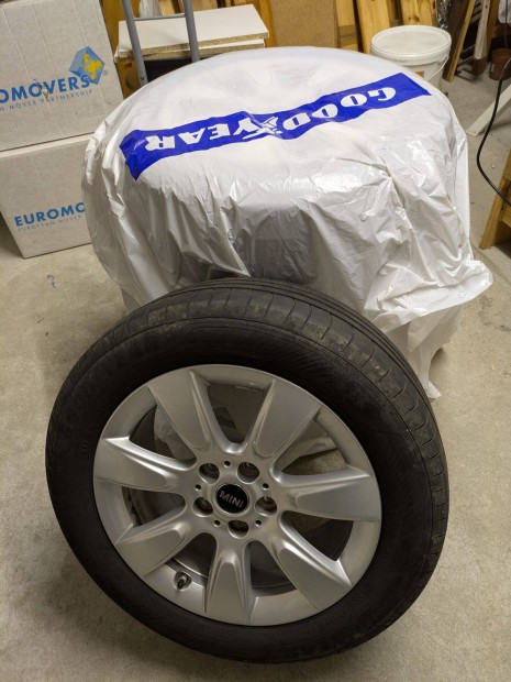 17" Gy�ri Mini Countryman komplett ny�ri ker�kszett (Goodyear 270kmh)