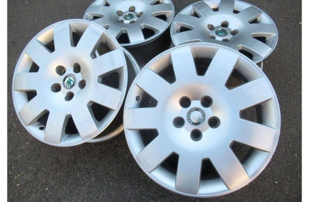 17" Skoda Superb gyári alufelni 5x112 felni Octavia Yeti VW