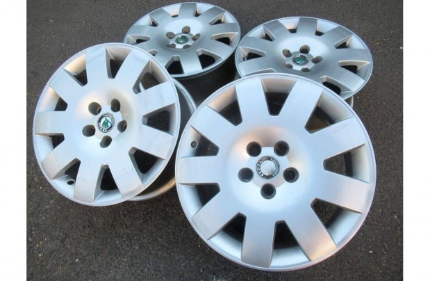 17" Skoda Superb gyári alufelni 5x112 felni Octavia Yeti VW