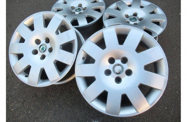 17" Skoda Superb gyári alufelni 5x112 felni Octavia Yeti VW