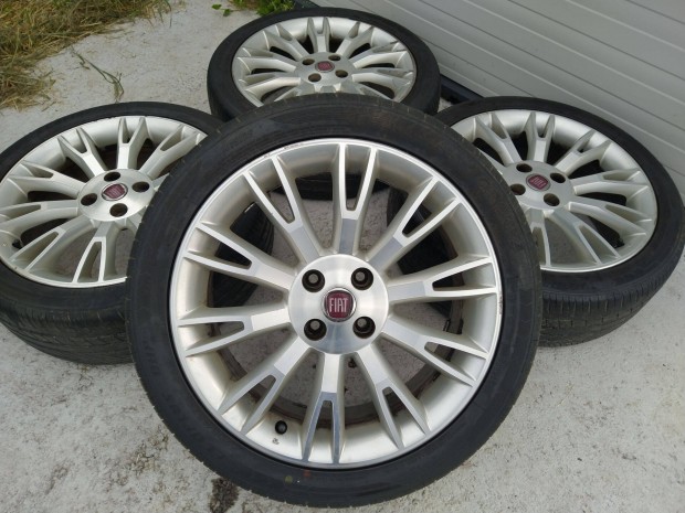 17" gyári Fiat Grande Punto, Punto, Evo alufelni nyári gumi 4x100