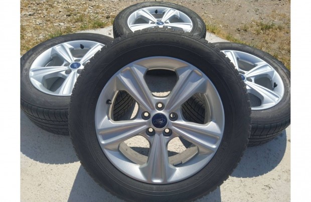 17" gyári Ford Kuga S-max Galaxy Mondeo alufelni Tpms szelep 5x108