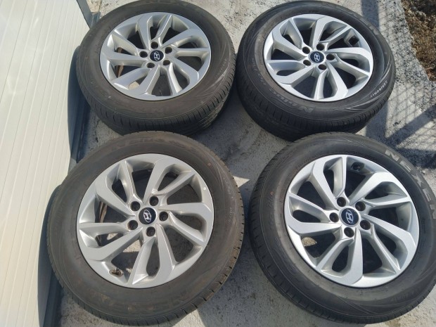 17" gyári Hyundai Tucson ix35 alufelni Kia Sportage szenzorok felni 17
