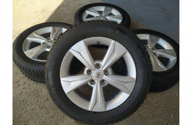 17" gyári Toyota C-HR Corolla Cross alufelni Tpms szelep Téli Fulda