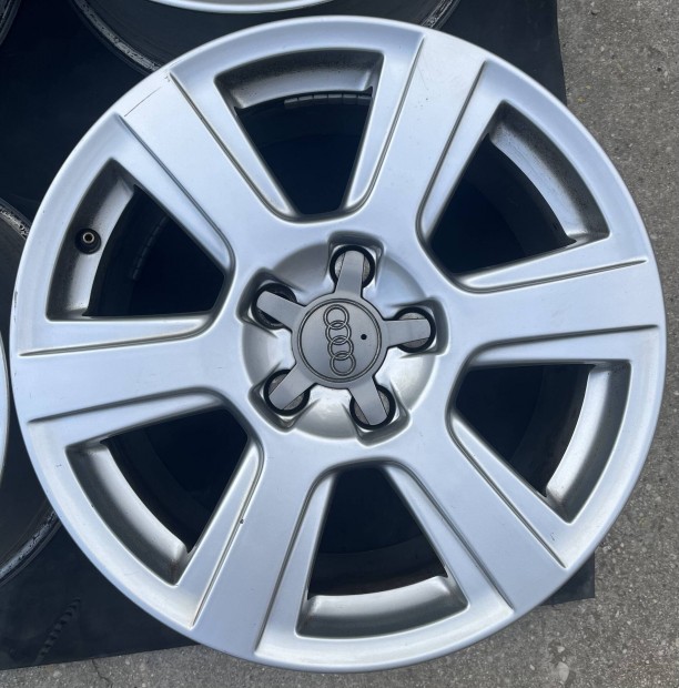 17" gyári audi alufelni