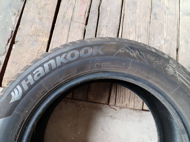 17"-os tli gumi