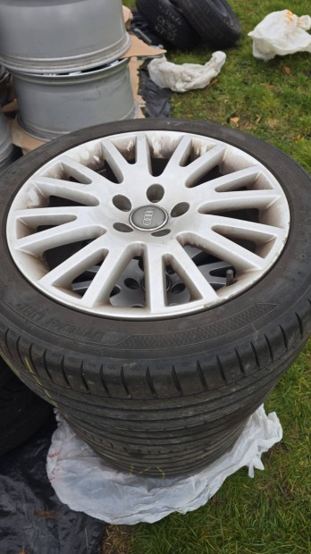 17 col Audi alufelni 235/45/17 nyri gumi 17 colos 