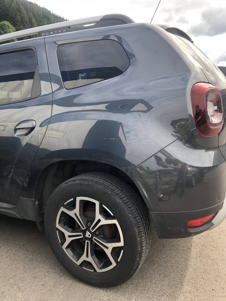 17 col Dacia Duster alufelni nyri gumik 17 colos