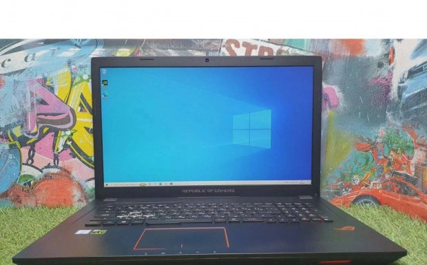 17 colos Asus rog gamer erm laptop elad Gtx 1080 8GB