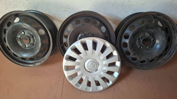 17 colos Audi gy�ri lemezfelni ac�l 440mm*176mm 3db
