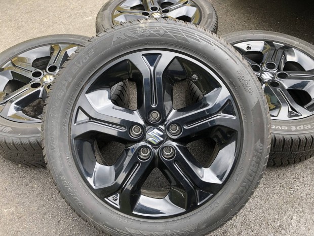 17 colos Suzuki Vitara alufelni 5x114,3 fekete 17 col