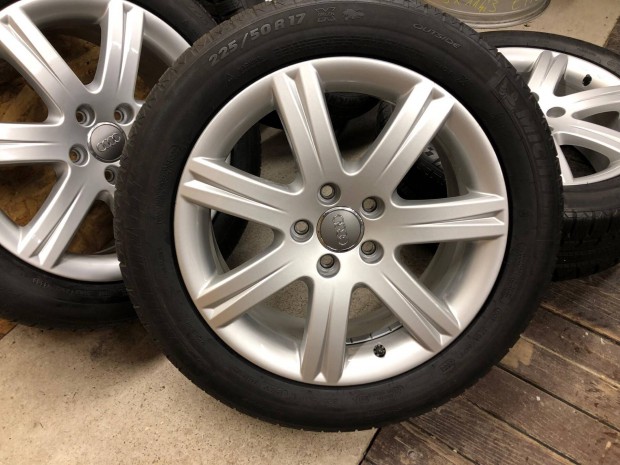 17 colos gy�ri Audi alufelni t�li gumi 225/50/17 Michelin 17 col