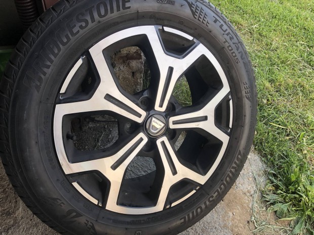 17 colos gyári Dacia alufelni nyári gumi 17 col 5x114,3