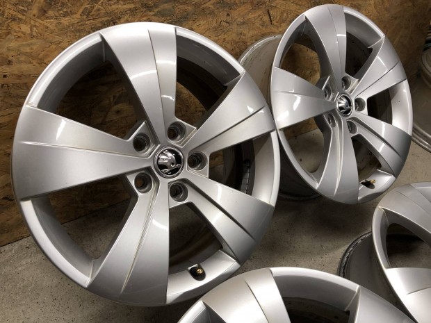 17 colos gyri Skoda Octavia alufelni 17 col 5x112