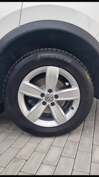 17 colos gyri VW alufelni tli gumi 17 col Tiguan, Sharan, Passat