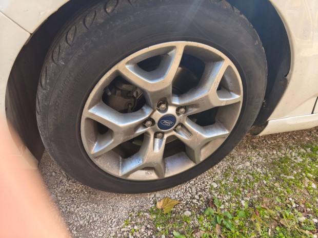 17-es 7.5J szles alufelni 5X108 Ford