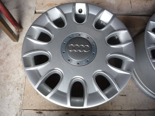 17-es AUDI gyri 5X112 alufelni garnitra elad!