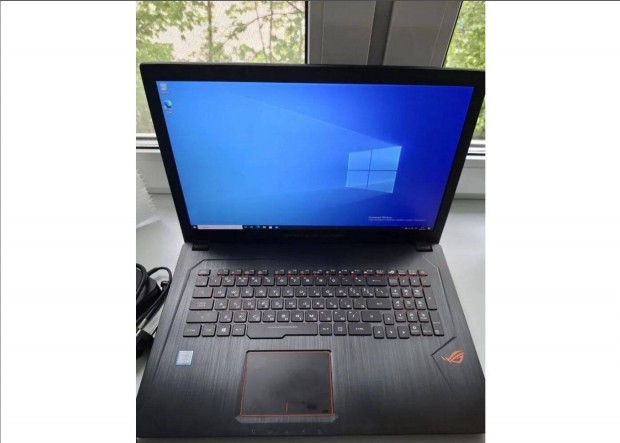 17-es Asus gaming laptop elad i7-7700HQ (ngy mag, nyolc szl)