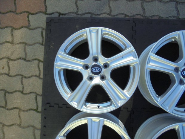 17-es típus ( Kiá ra ) alufelni eladó