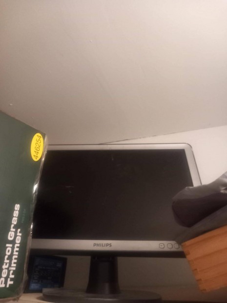 17colos Lcd Monitor (Postzom is)