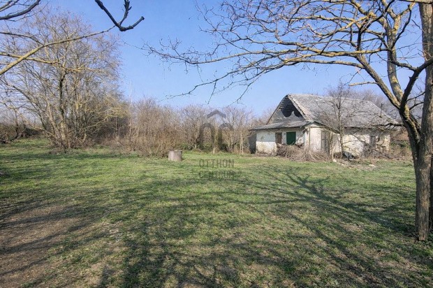 1800 nm-es telek elad� S�rszentmih�ly