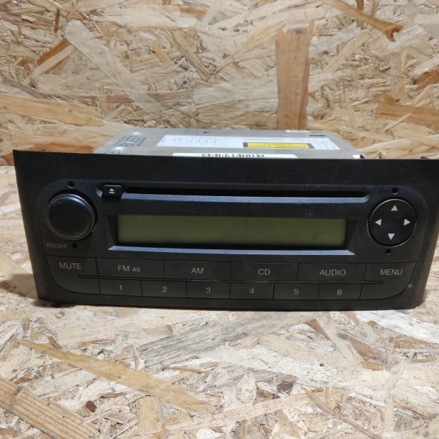 180469 Fiat Grande Punto 2005-2009 Grundig Cd-s rádió. Kód nincs
