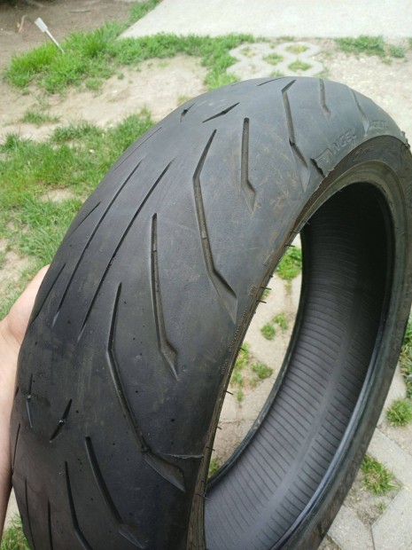180/55-17 Pirelli Angel GT II. sporttúra motorgumi 2024.évj. 80%