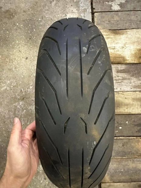 180/55-17 Pirelli Angel GT II motorgumi