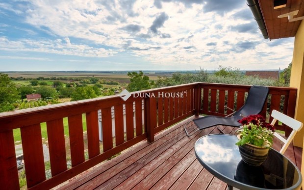 180 nm-es h�z elad� P�zm�nd