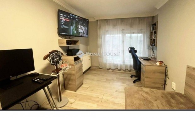 180 nm-es h�z elad� Szombathely #5067649