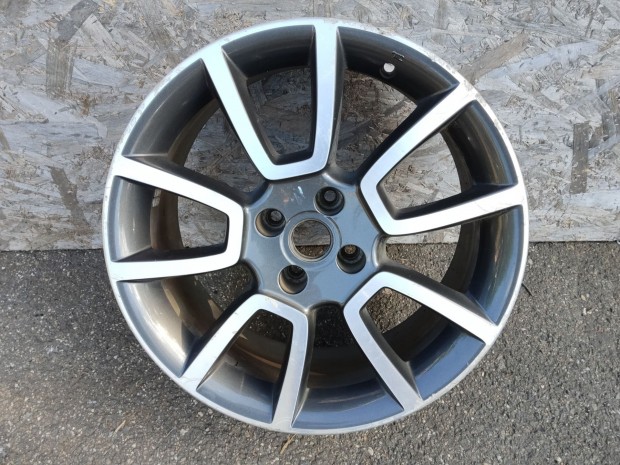 184654 Fiat Grande Punto 17"-os alufelni (1db) a kpen lthat