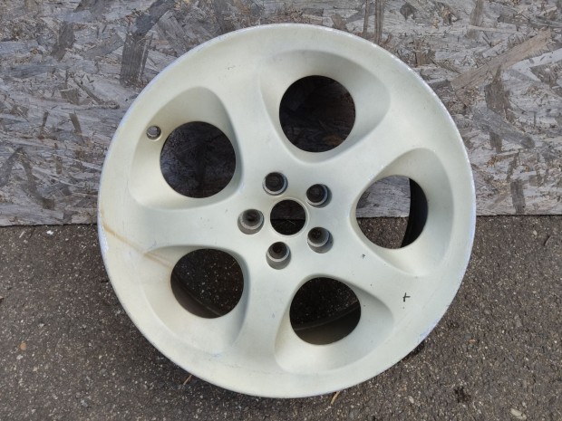 184725 Alfa Romeo 156, 147, Gt 7x17"-os alufelni (1db), a képeken