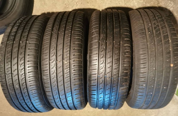 185/55 R15 V Barum nyárigumi szett (újszerű) + ajándék felni