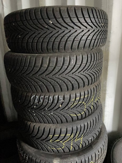 185/60R15 Apollo tligumik