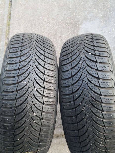 185/60R15 Nexen téligumi 2db
