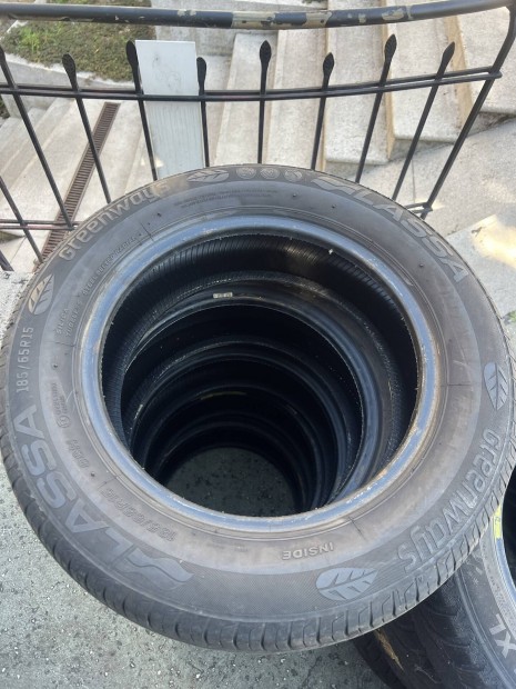 185/60R15, nyri gumi