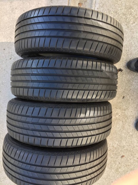 185/60R15 bridgestone nyri gumi